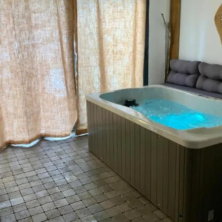 La Perle Du Voyageur * アグド