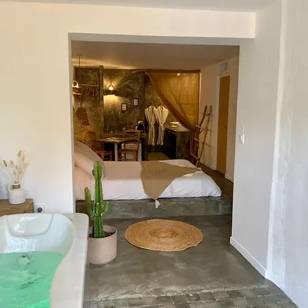 La Perle Du Voyageur アパート アグド