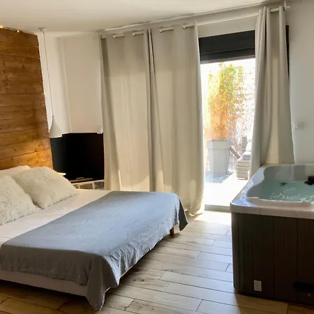 アパート La Perle Du Voyageur アグド